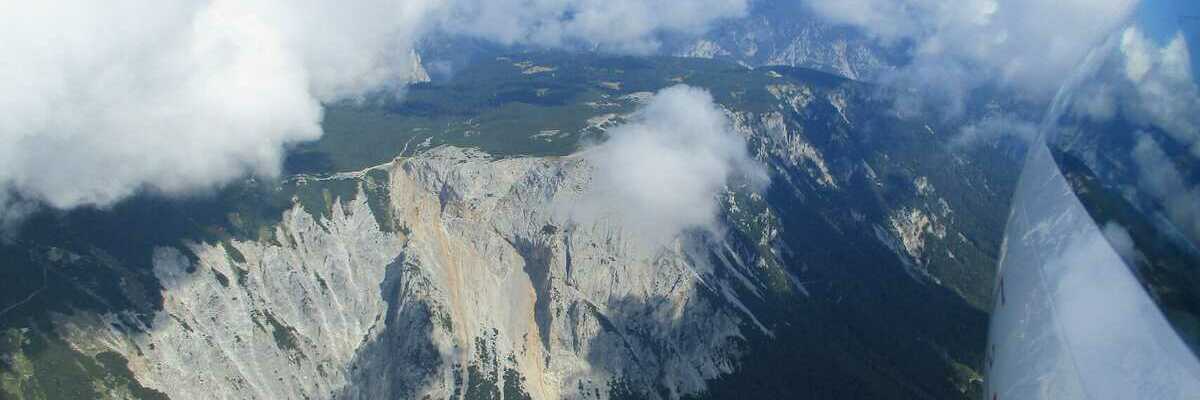 Flugwegposition um 10:03:01: Aufgenommen in der Nähe von Gemeinde Reichenau an der Rax, Österreich in 2179 Meter